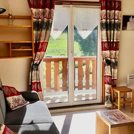 2 Pieces Pour 4 Personnes Avec Balcon, Centre De Valloire, Proche Des Pistes Et Commerces - Fr-1-263-46 Apartment
