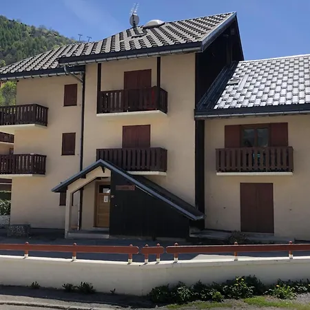 Apartment 2 Pieces Pour 4 Personnes Avec Balcon, Centre De Valloire, Proche Des Pistes Et Commerces - Fr-1-263-46 *