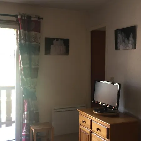 2 Pieces Pour 4 Personnes Avec Balcon, Centre De Valloire, Proche Des Pistes Et Commerces - Fr-1-263-46 Apartment Valloire