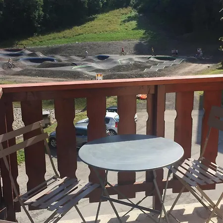 Apartment 2 Pieces Pour 4 Personnes Avec Balcon, Centre De Valloire, Proche Des Pistes Et Commerces - Fr-1-263-46 Valloire